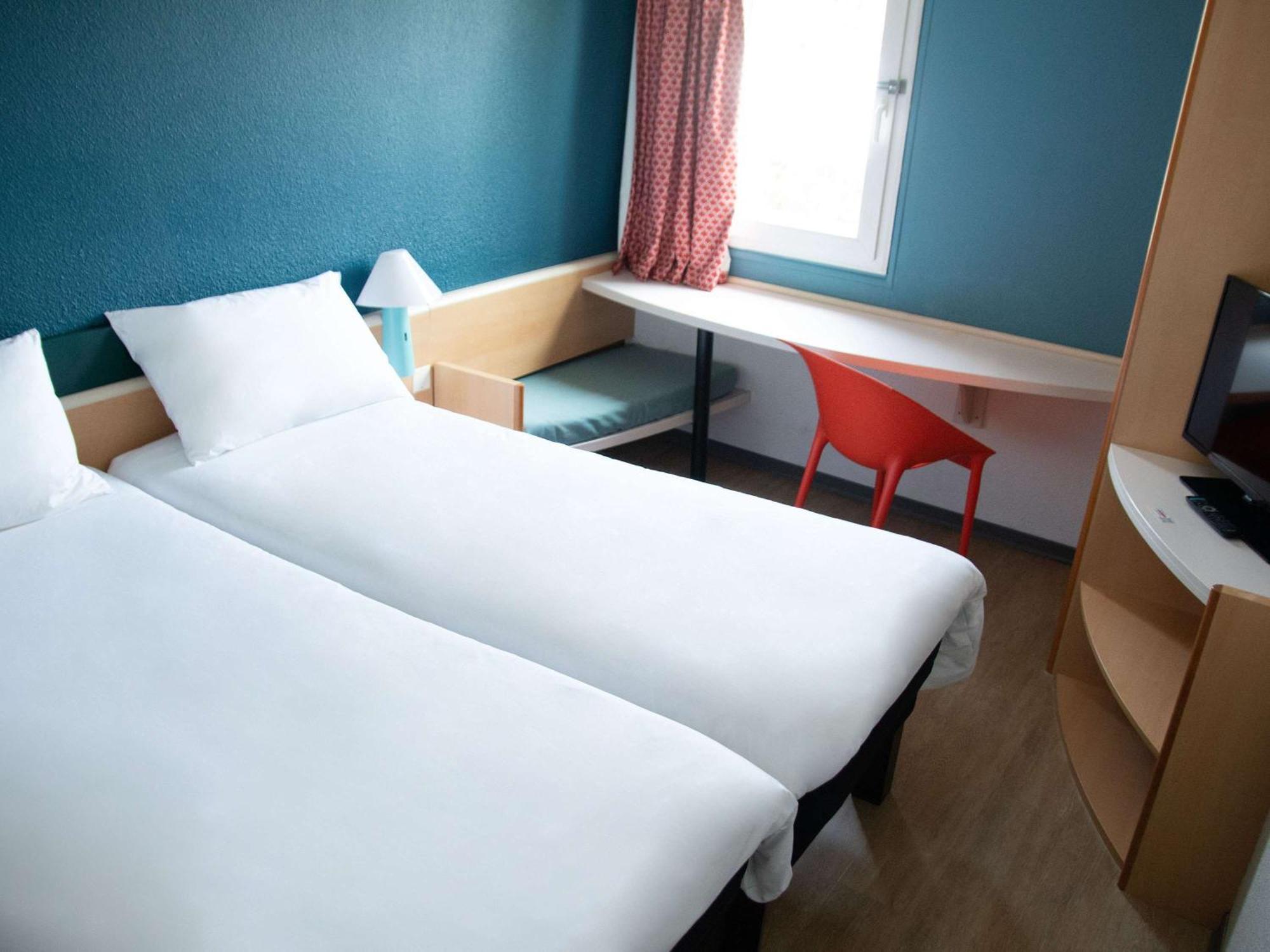 Hotel Ibis Narbonne Exterior photo