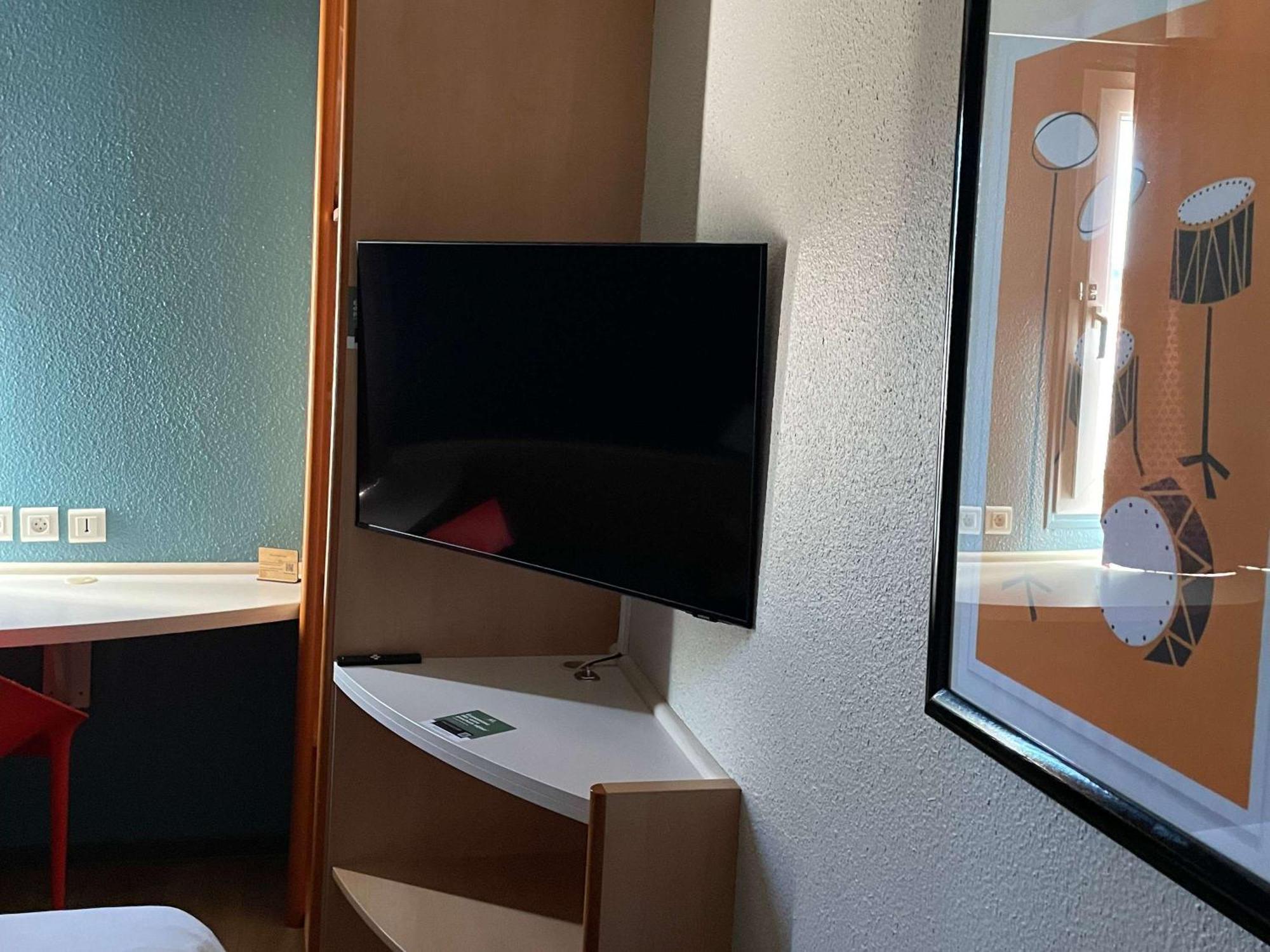 Hotel Ibis Narbonne Exterior photo